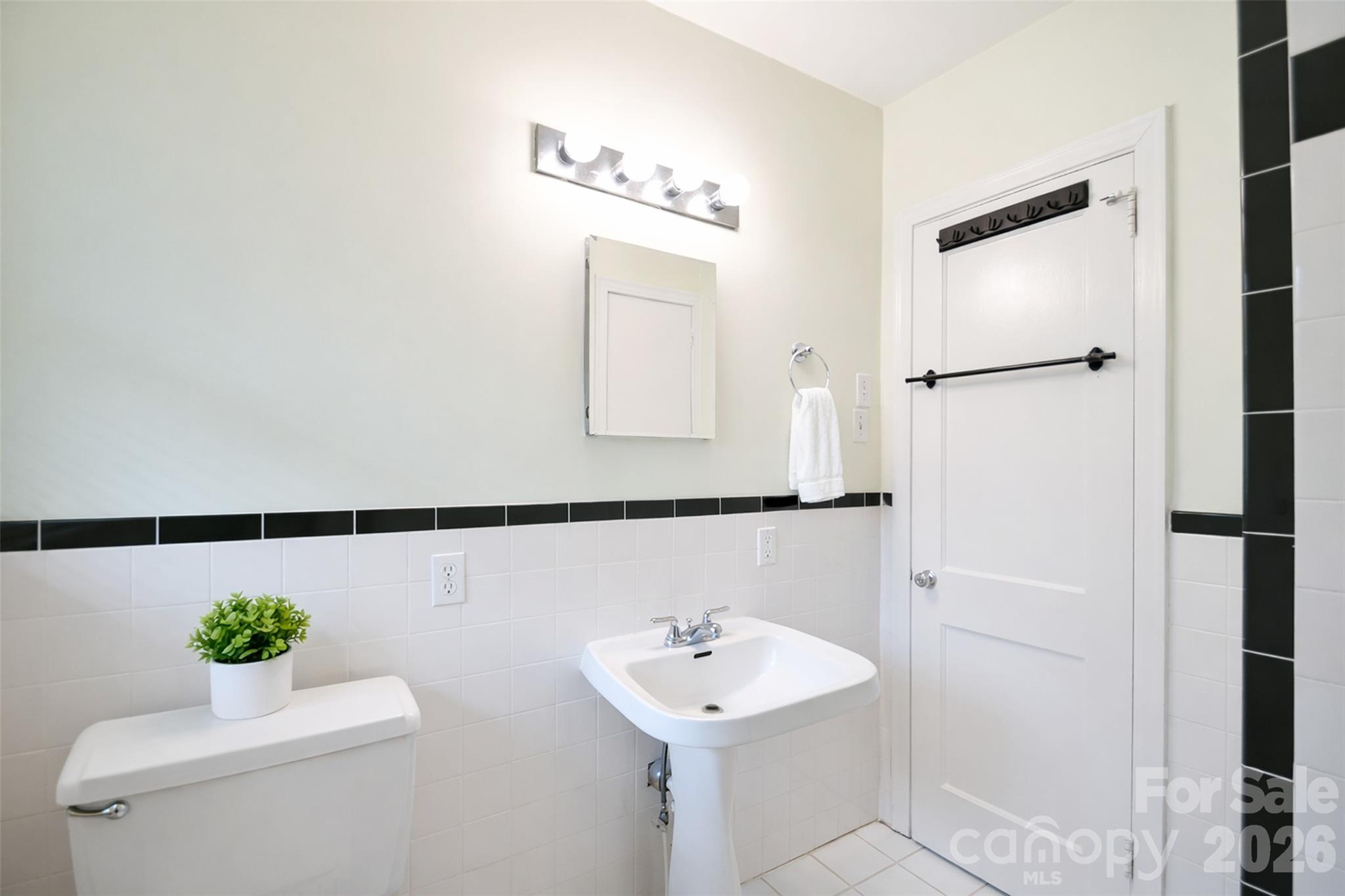 3012 Hanson Drive Charlotte NC 28207