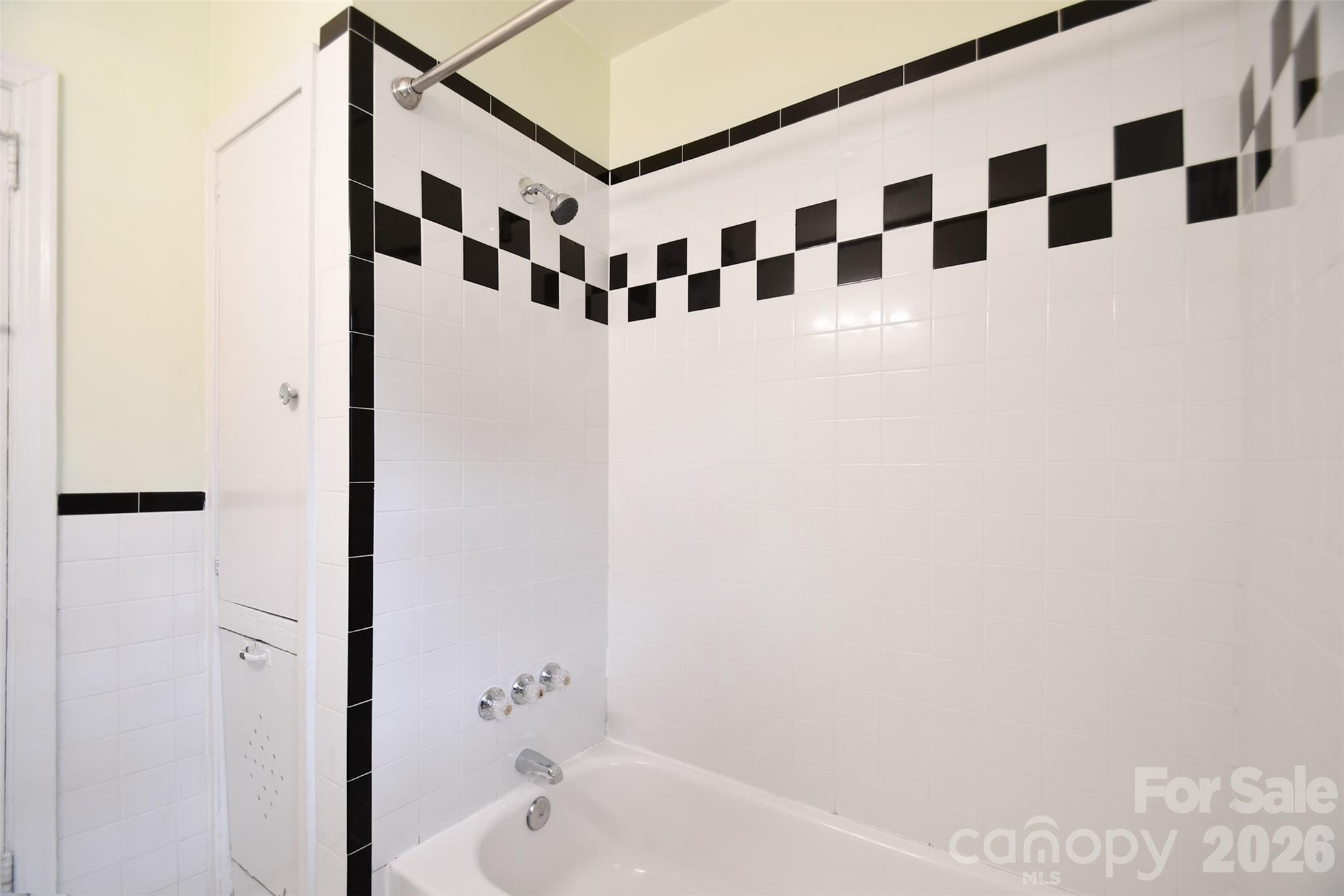 3012 Hanson Drive Charlotte NC 28207
