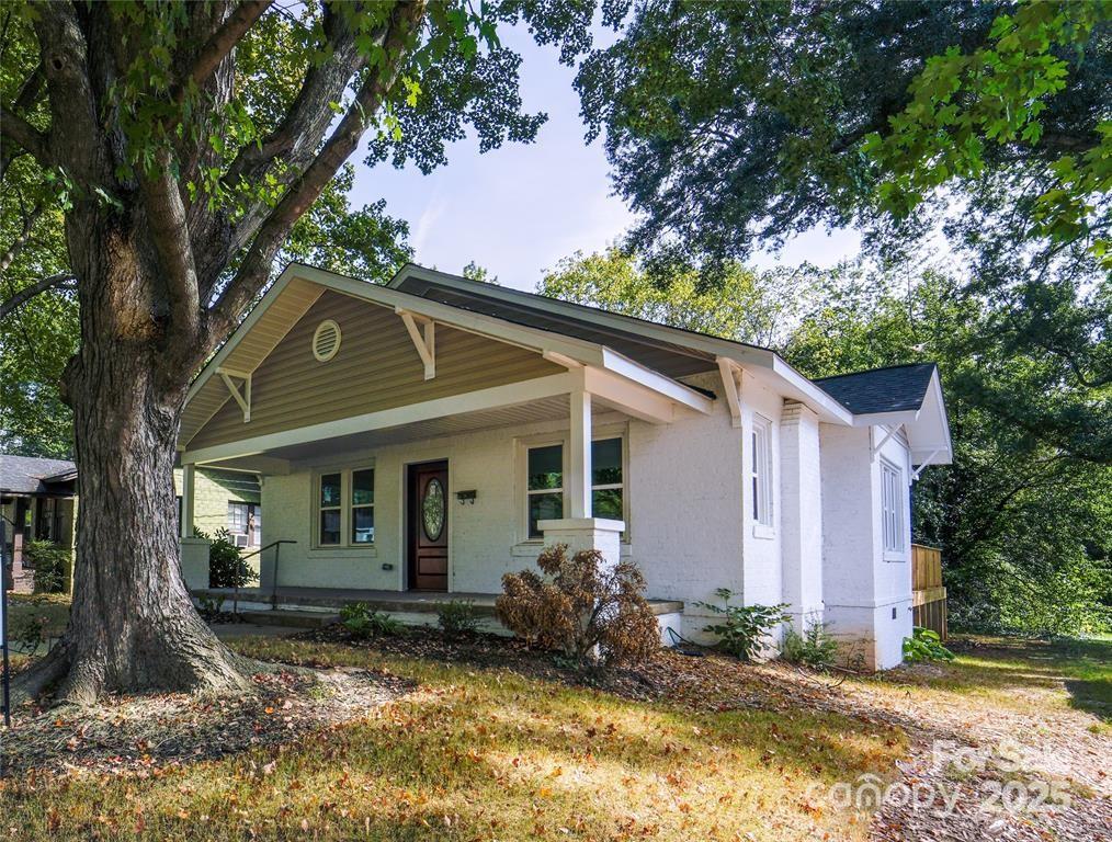 137 Woodlawn Drive Statesville NC 28677