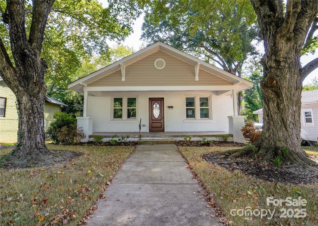 137 Woodlawn Drive Statesville NC 28677