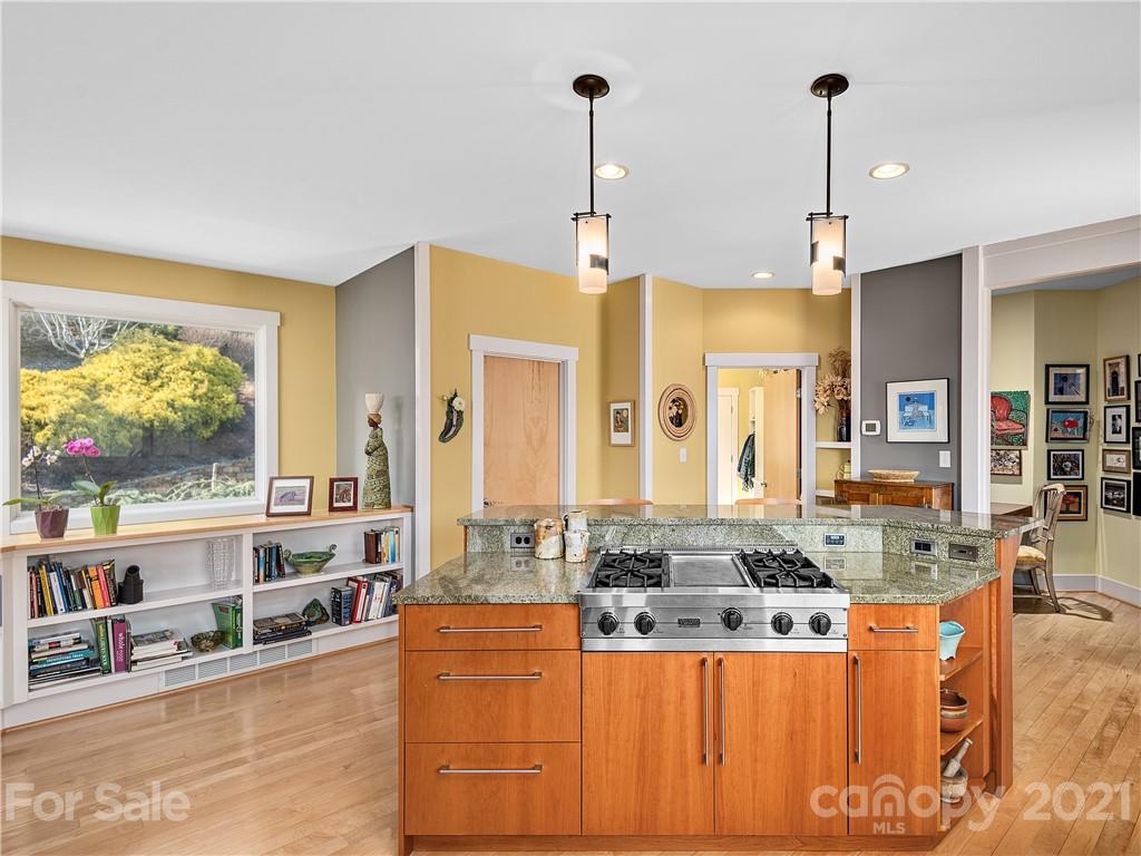 47 Garland Drive Asheville NC 28804