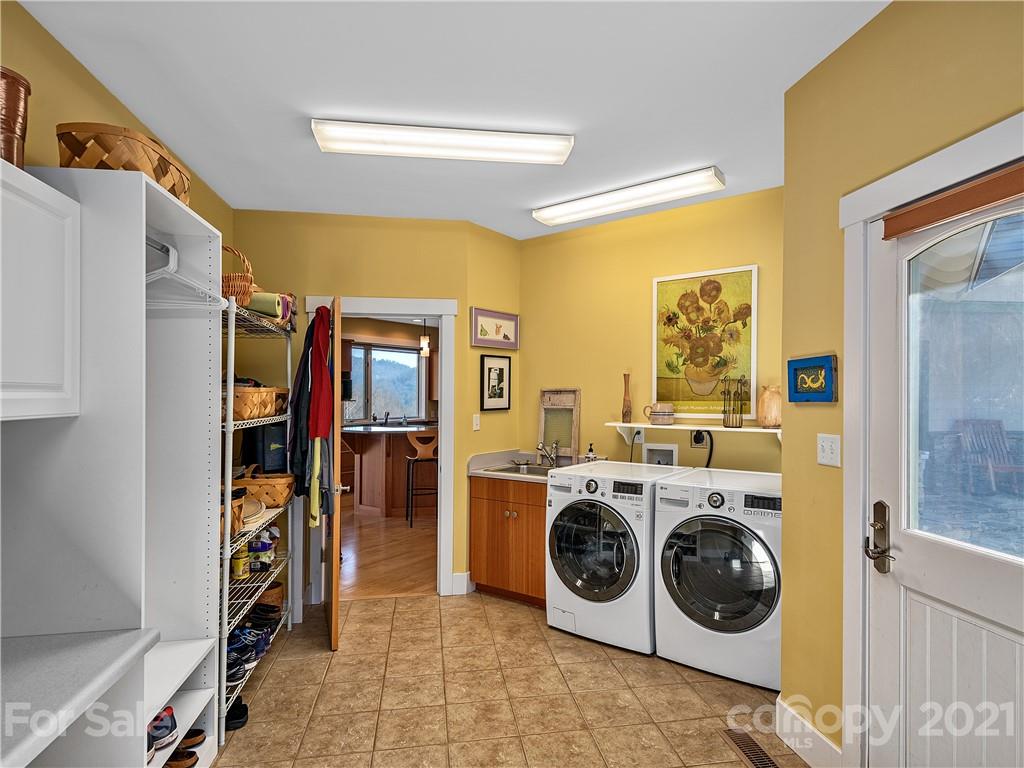 47 Garland Drive Asheville NC 28804