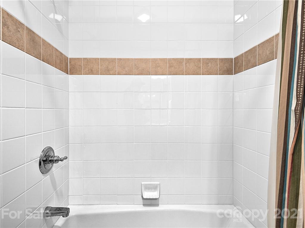 47 Garland Drive Asheville NC 28804