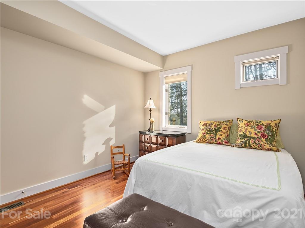 47 Garland Drive Asheville NC 28804