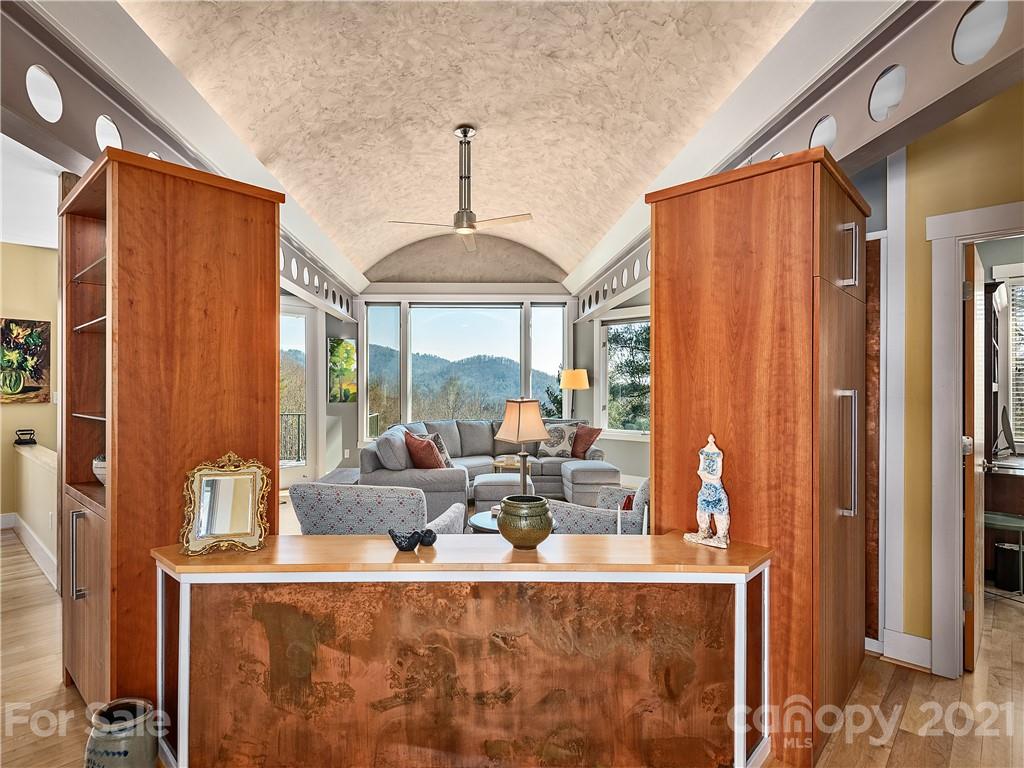 47 Garland Drive Asheville NC 28804