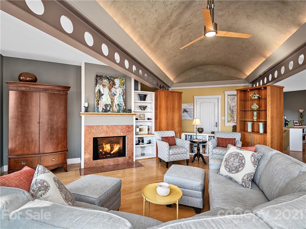 47 Garland Drive Asheville NC 28804