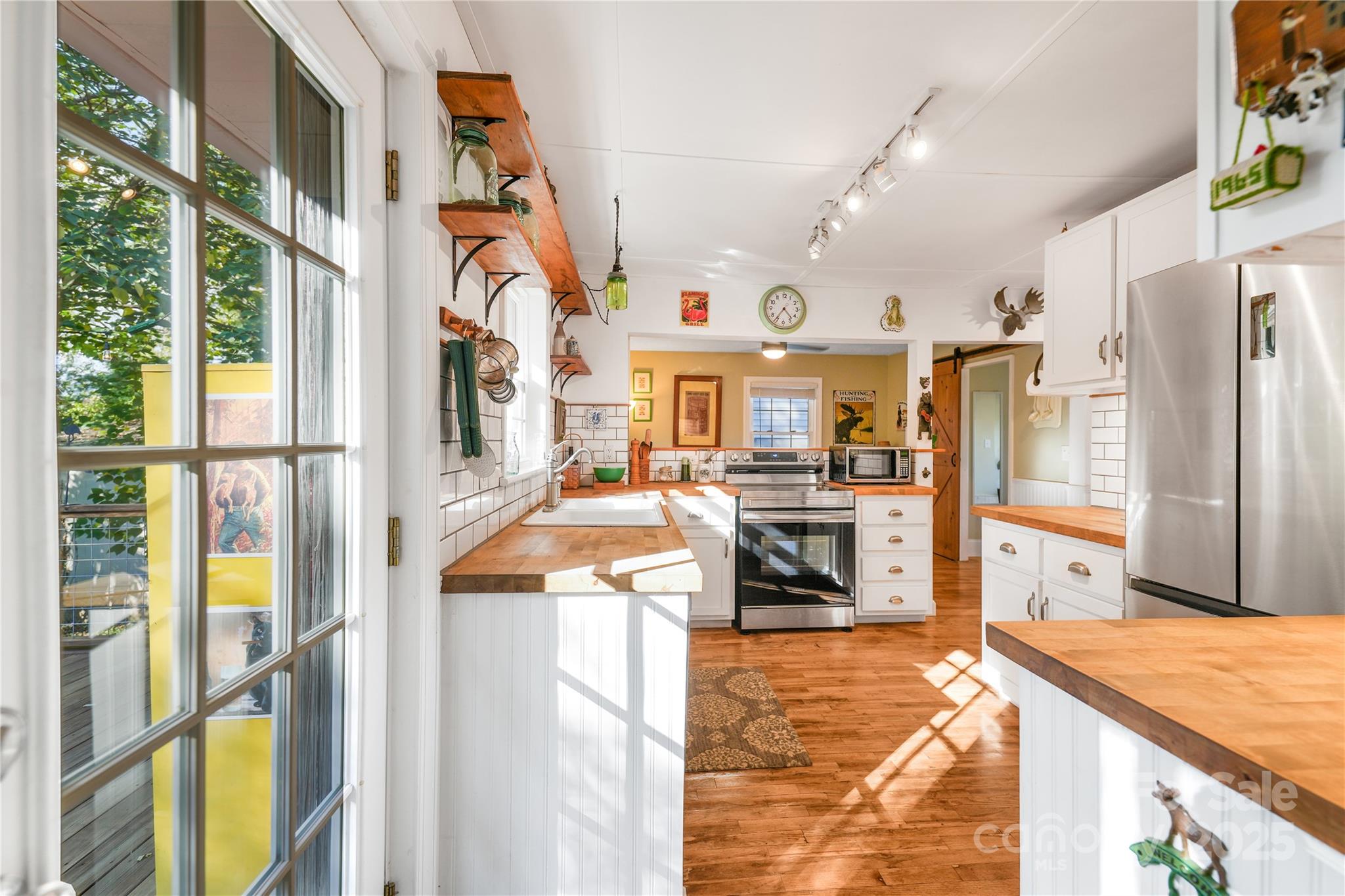 23 Laurel Loop Asheville NC 28806