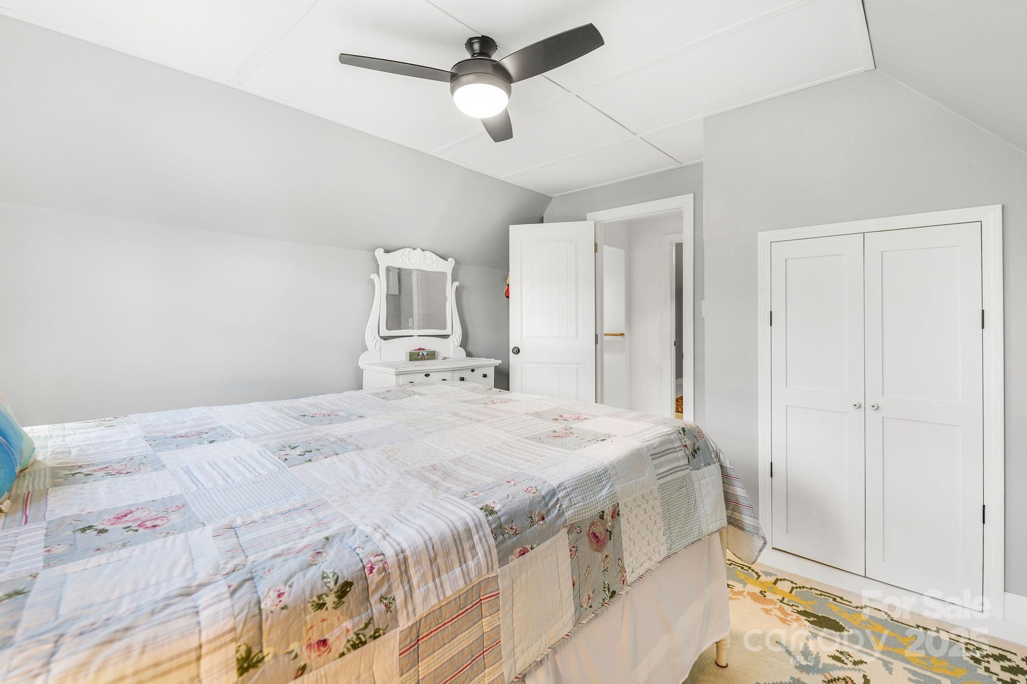 23 Laurel Loop Asheville NC 28806