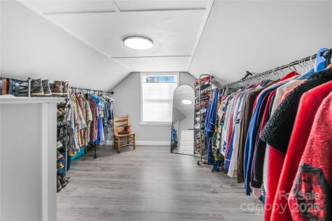 23 Laurel Loop Asheville NC 28806