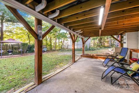 23 Laurel Loop Asheville NC 28806