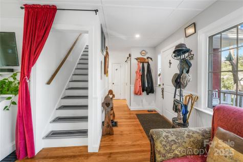 23 Laurel Loop Asheville NC 28806