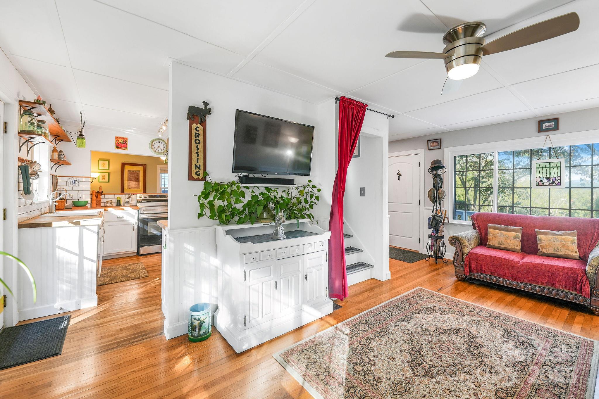 23 Laurel Loop Asheville NC 28806