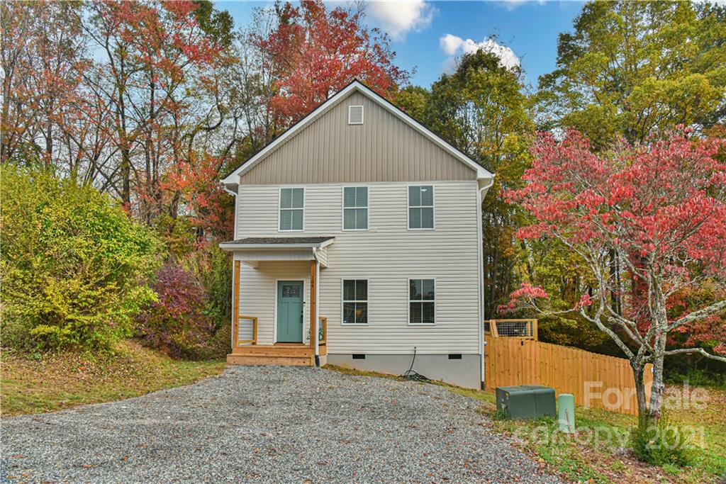 104 Sutton View Place Asheville NC 28806