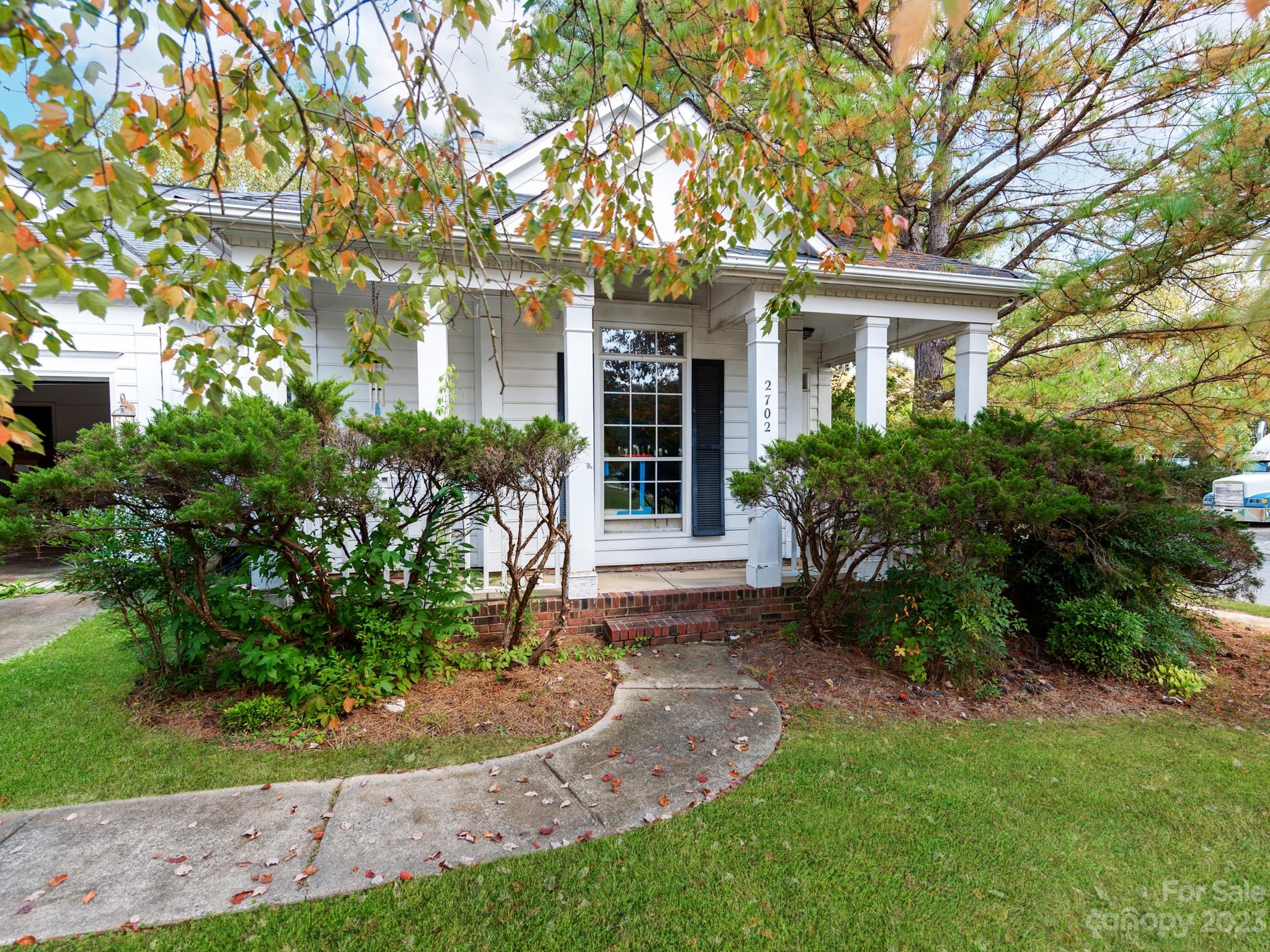 2702 Robyns Glen Drive Charlotte NC 28269
