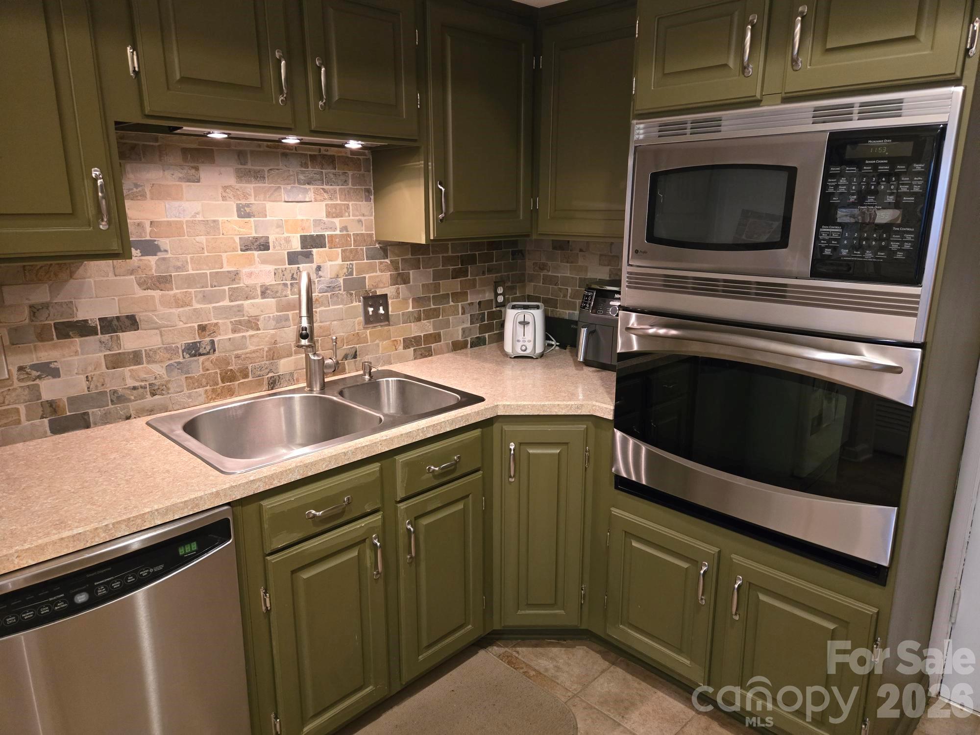 4236 Burning Tree Drive Charlotte NC 28277