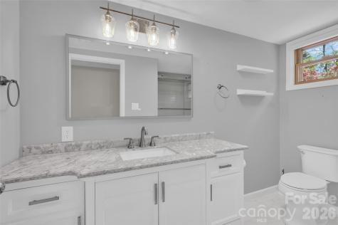 443 W Gleneagles Road Statesville NC 28625