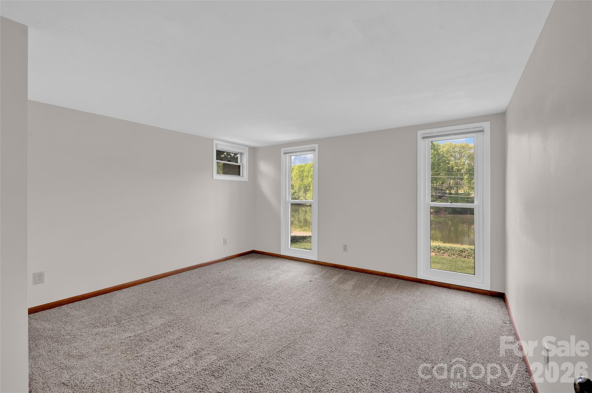 443 W Gleneagles Road Statesville NC 28625