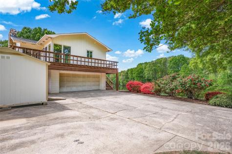 443 W Gleneagles Road Statesville NC 28625