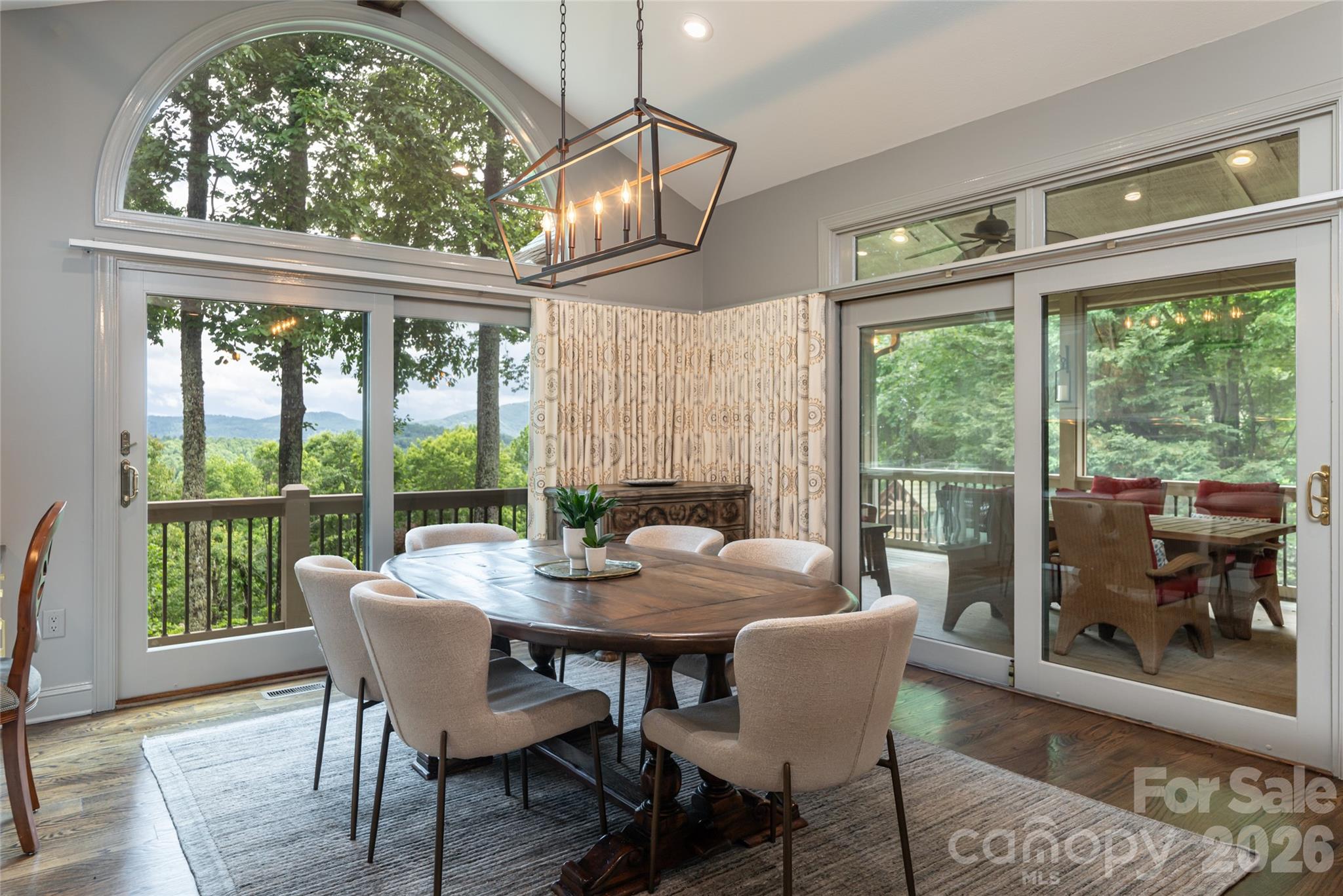 305 Piney Knoll Lane Hendersonville NC 28739