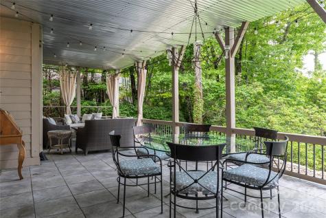 305 Piney Knoll Lane Hendersonville NC 28739