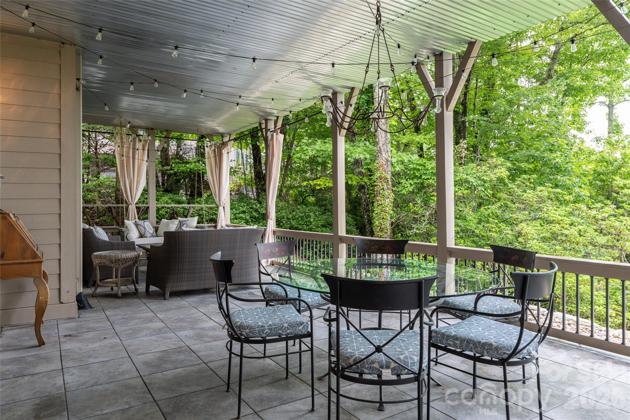 305 Piney Knoll Lane Hendersonville NC 28739