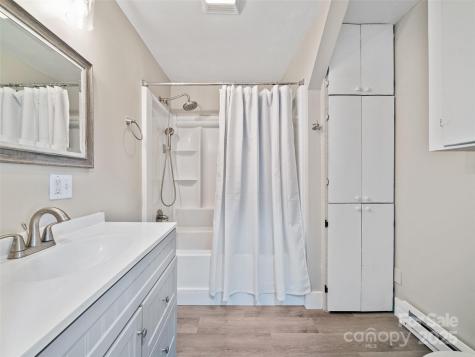 3477 Cane Creek Road Bakersville NC 28705