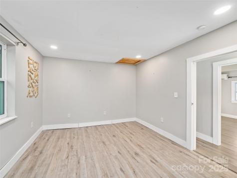 3477 Cane Creek Road Bakersville NC 28705