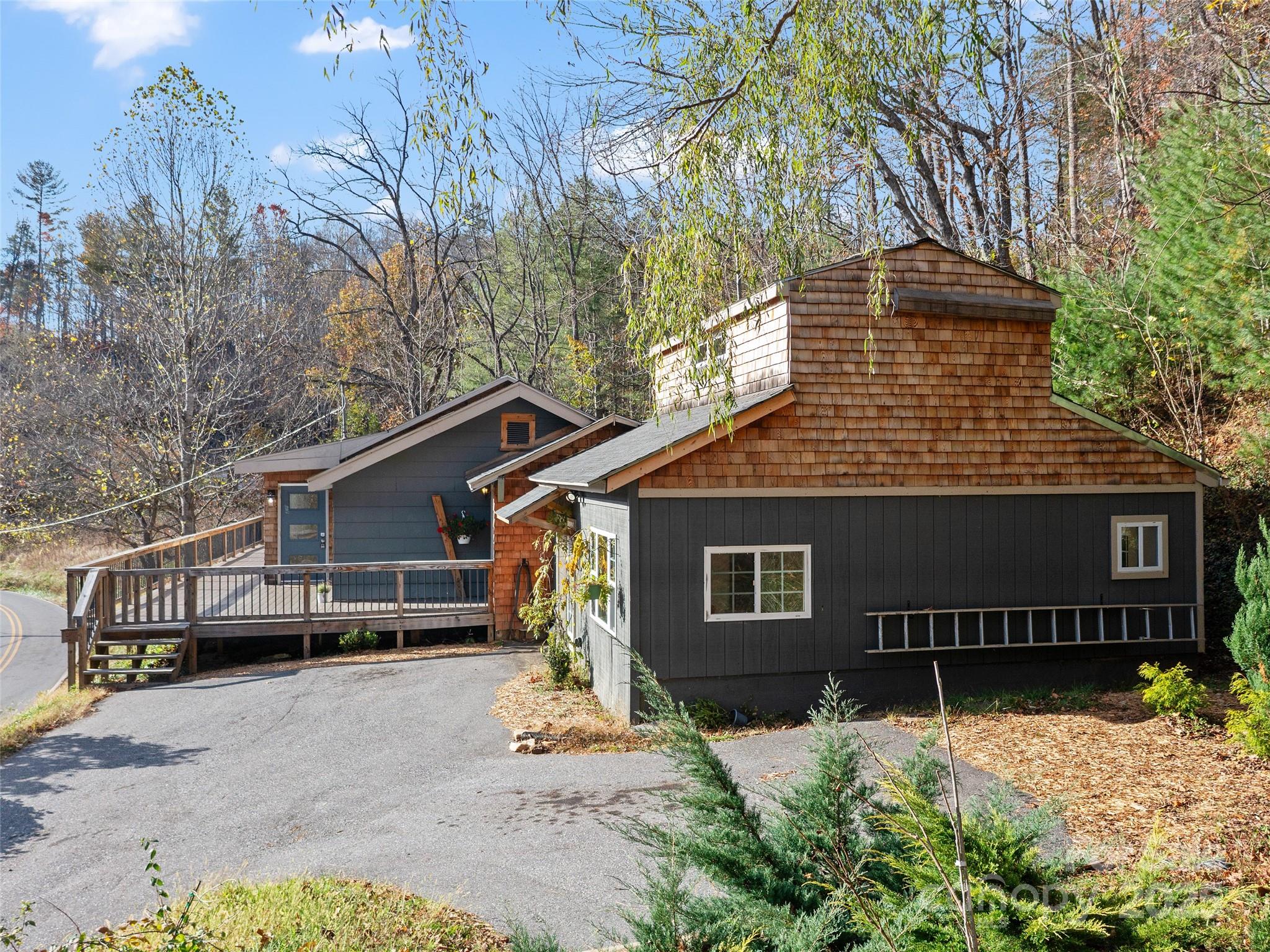 3477 Cane Creek Road Bakersville NC 28705