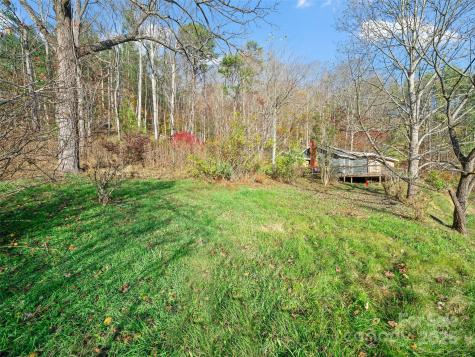 3477 Cane Creek Road Bakersville NC 28705