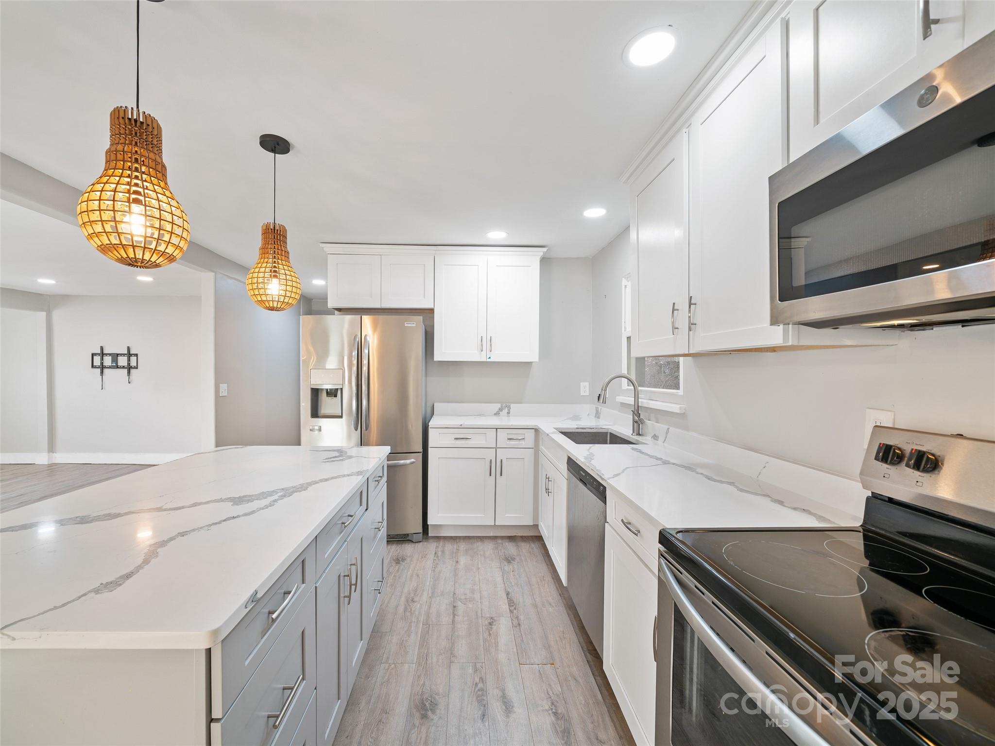 3477 Cane Creek Road Bakersville NC 28705