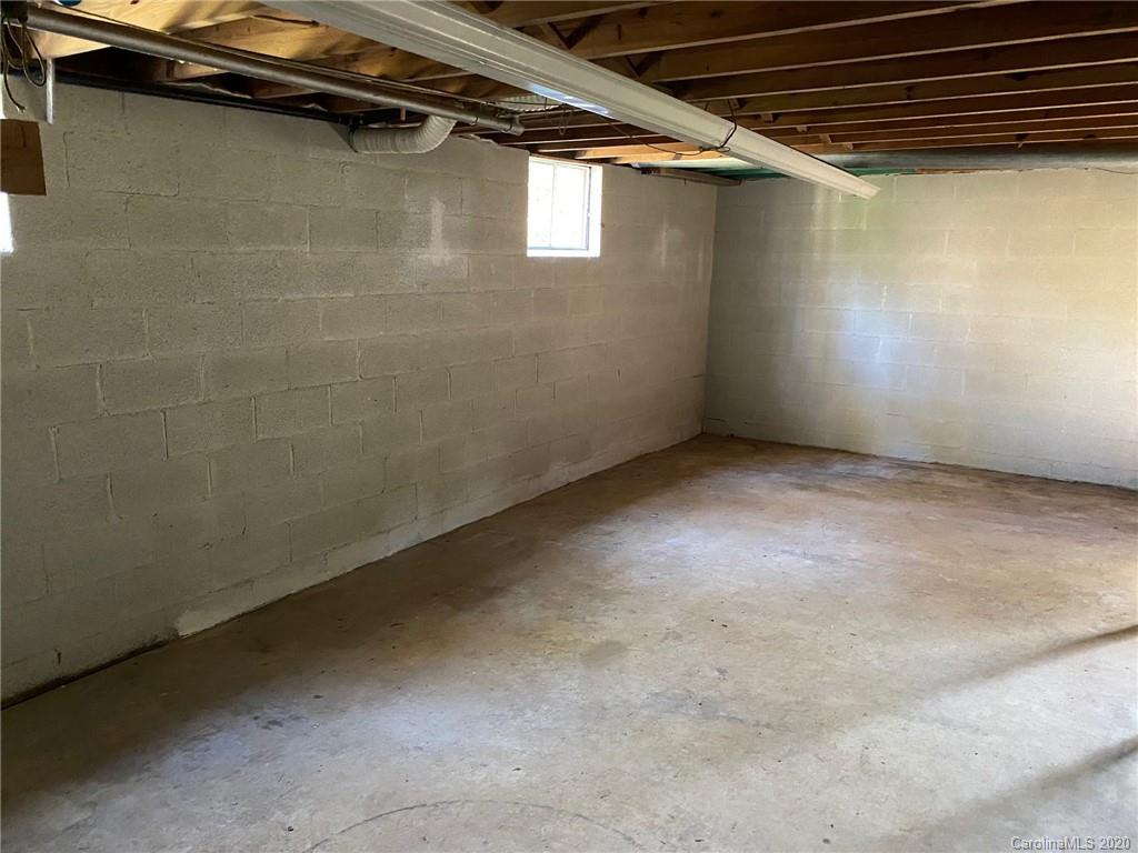 64 Thomas Road Old Fort NC 28762