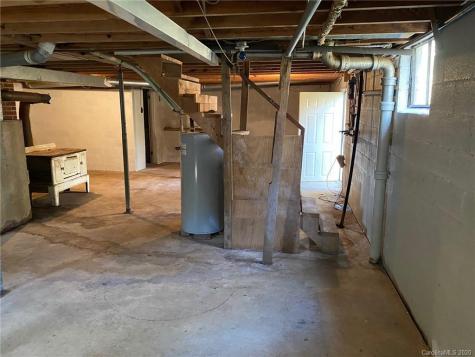 64 Thomas Road Old Fort NC 28762