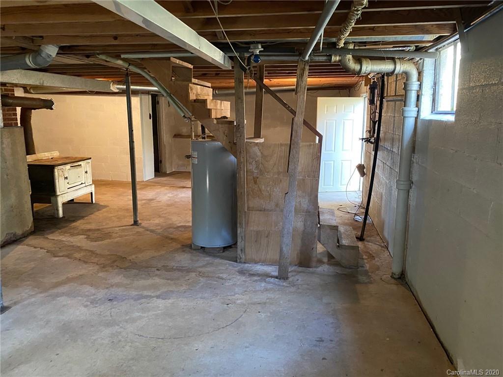 64 Thomas Road Old Fort NC 28762