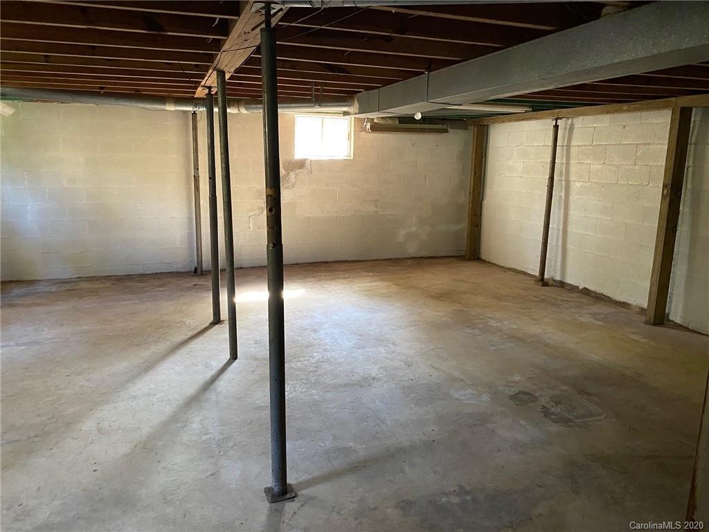 64 Thomas Road Old Fort NC 28762
