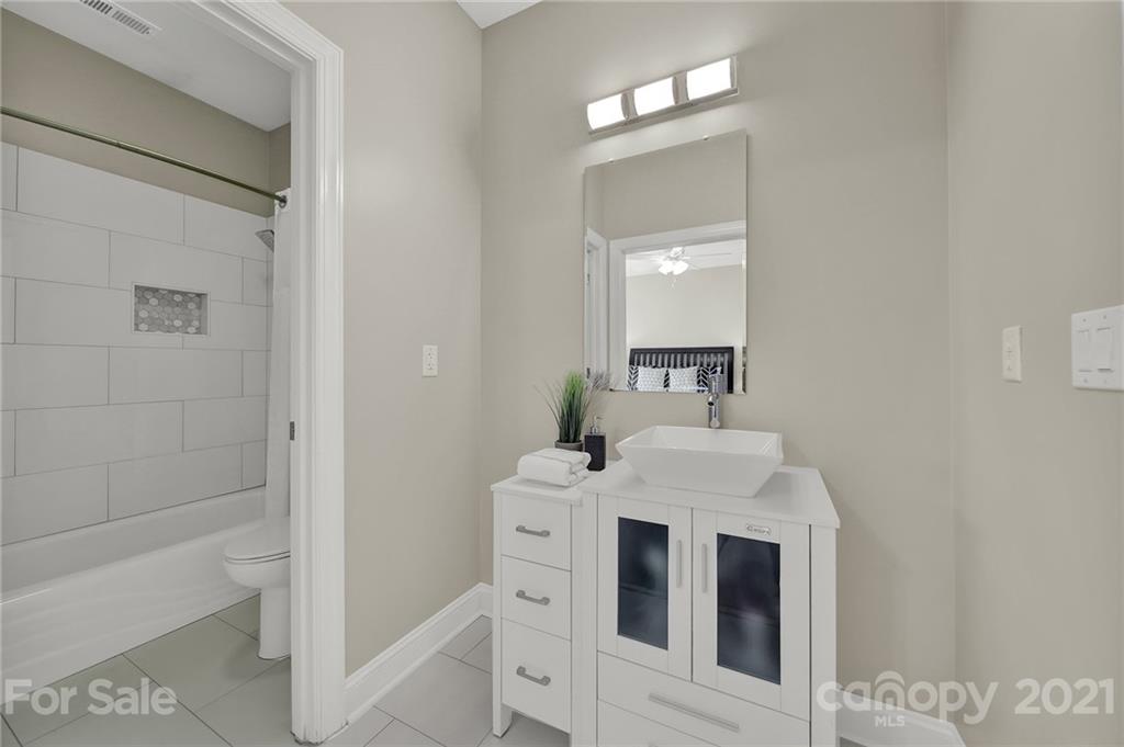 3204 Planters Ridge Road Charlotte NC 28270