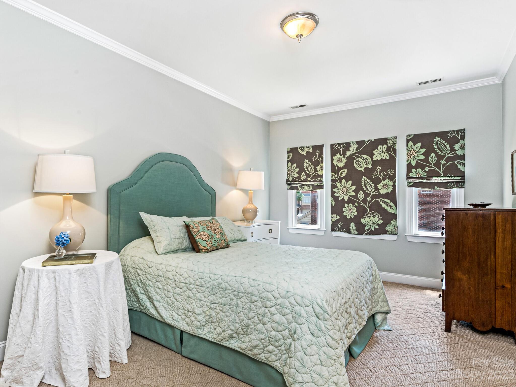 4609 Dabney Vigor Drive Charlotte NC 28209