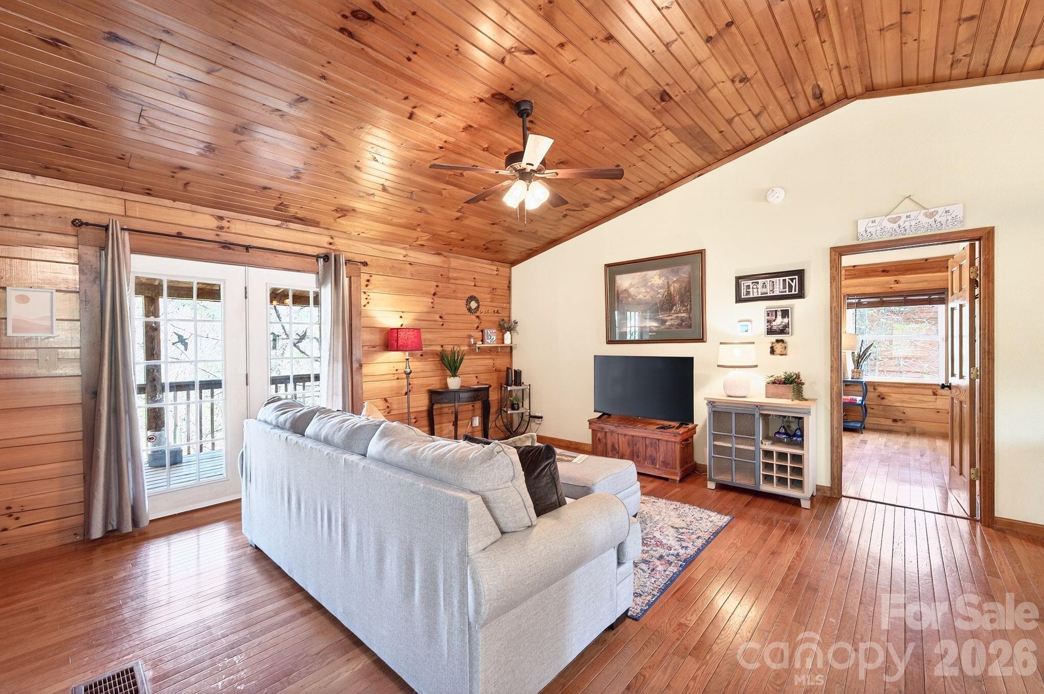 8 Blue Sky Drive Leicester NC 28748
