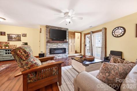 8 Blue Sky Drive Leicester NC 28748