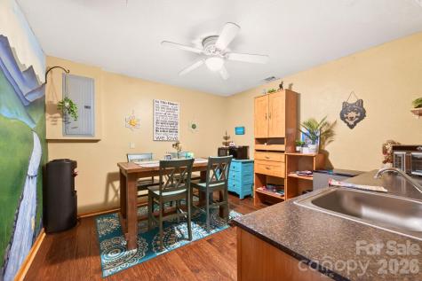 8 Blue Sky Drive Leicester NC 28748