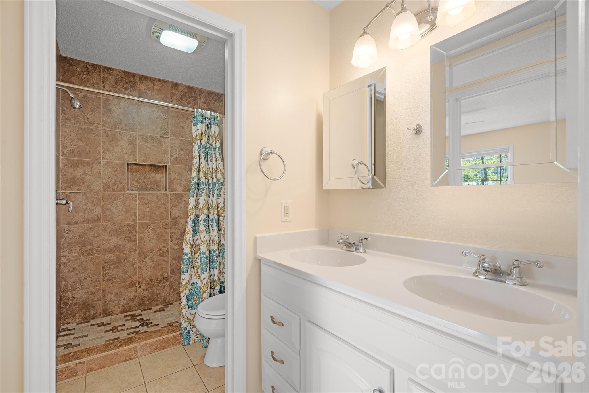 6 Mulberry Drive Arden NC 28704