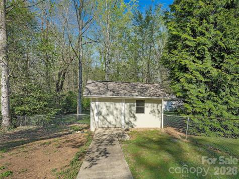 6 Mulberry Drive Arden NC 28704