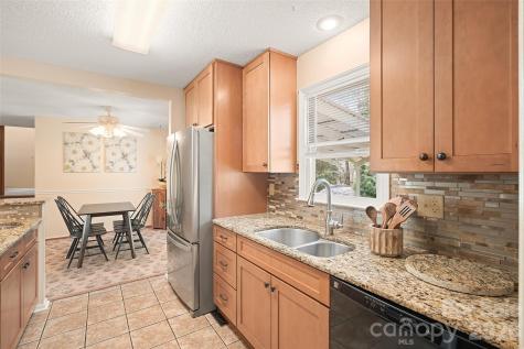 6 Mulberry Drive Arden NC 28704