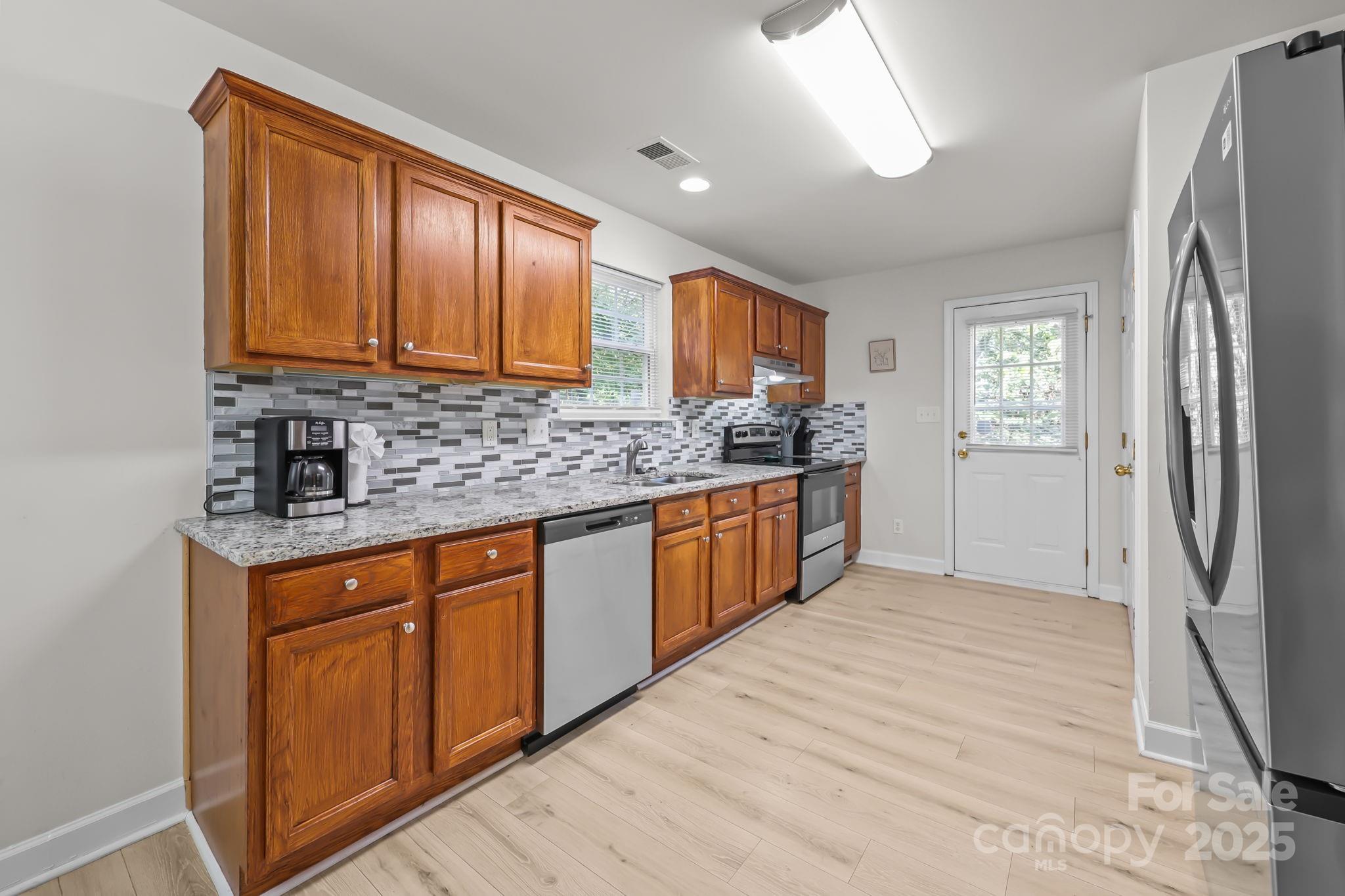 8200 Kerrybrook Circle Charlotte NC 28214