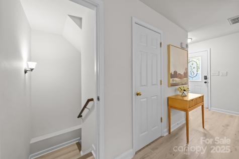 8200 Kerrybrook Circle Charlotte NC 28214