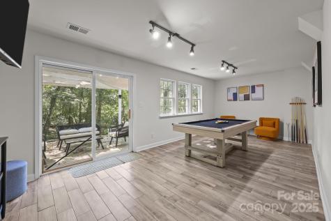 8200 Kerrybrook Circle Charlotte NC 28214