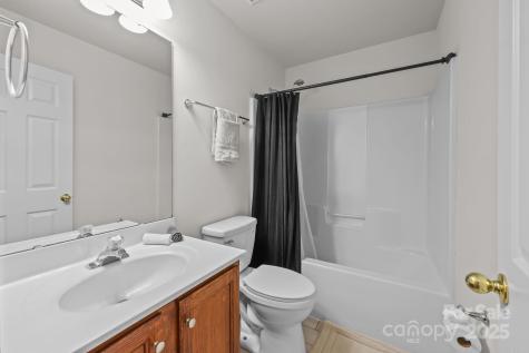 8200 Kerrybrook Circle Charlotte NC 28214