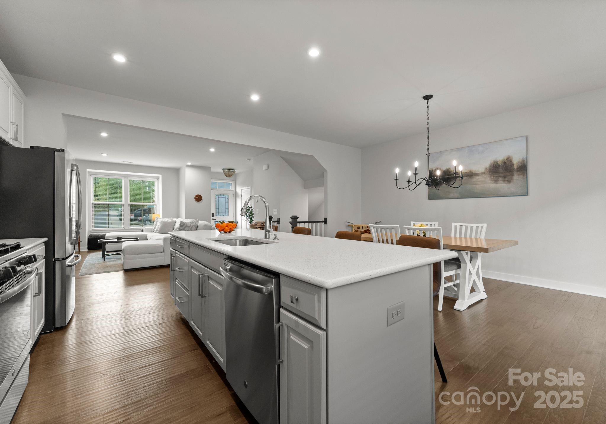 2037 Birchside Drive Charlotte NC 28205