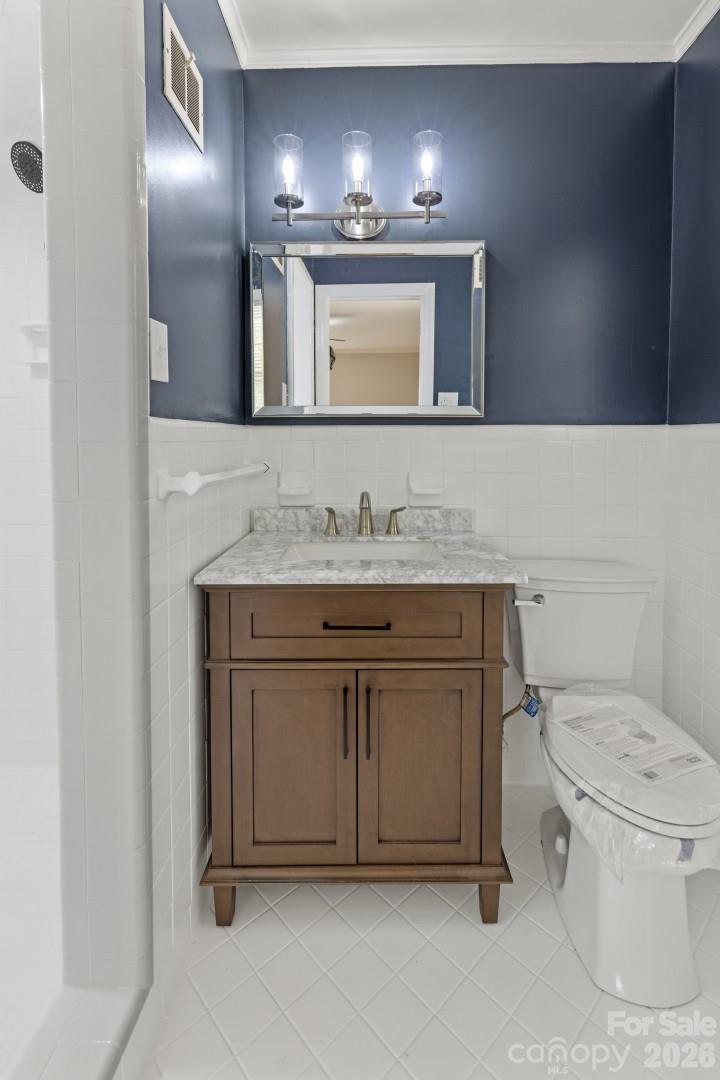 607 12th Avenue NE Hickory NC 28601
