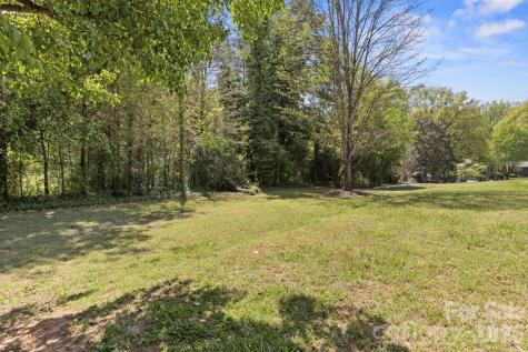 607 12th Avenue NE Hickory NC 28601