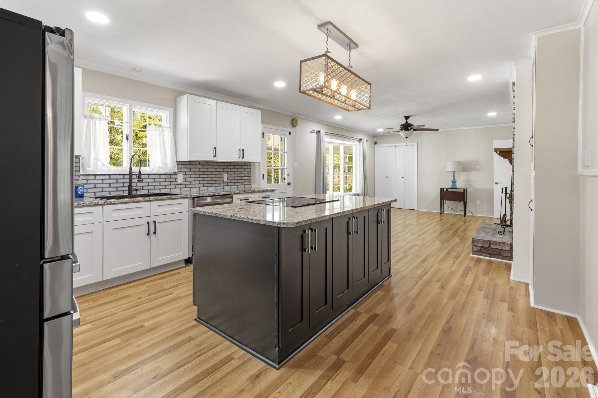 607 12th Avenue NE Hickory NC 28601
